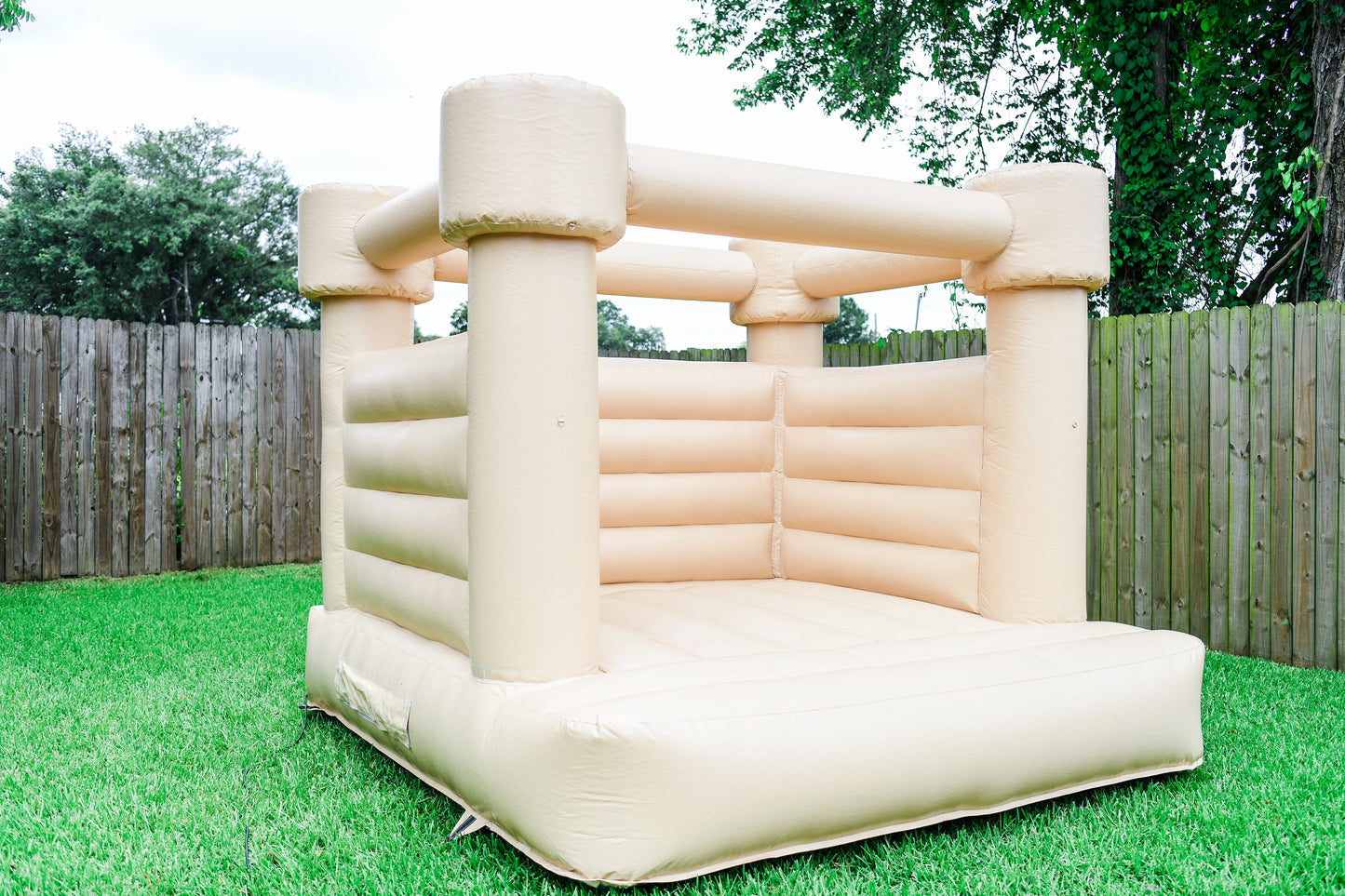 Luxe Bounce House Blue