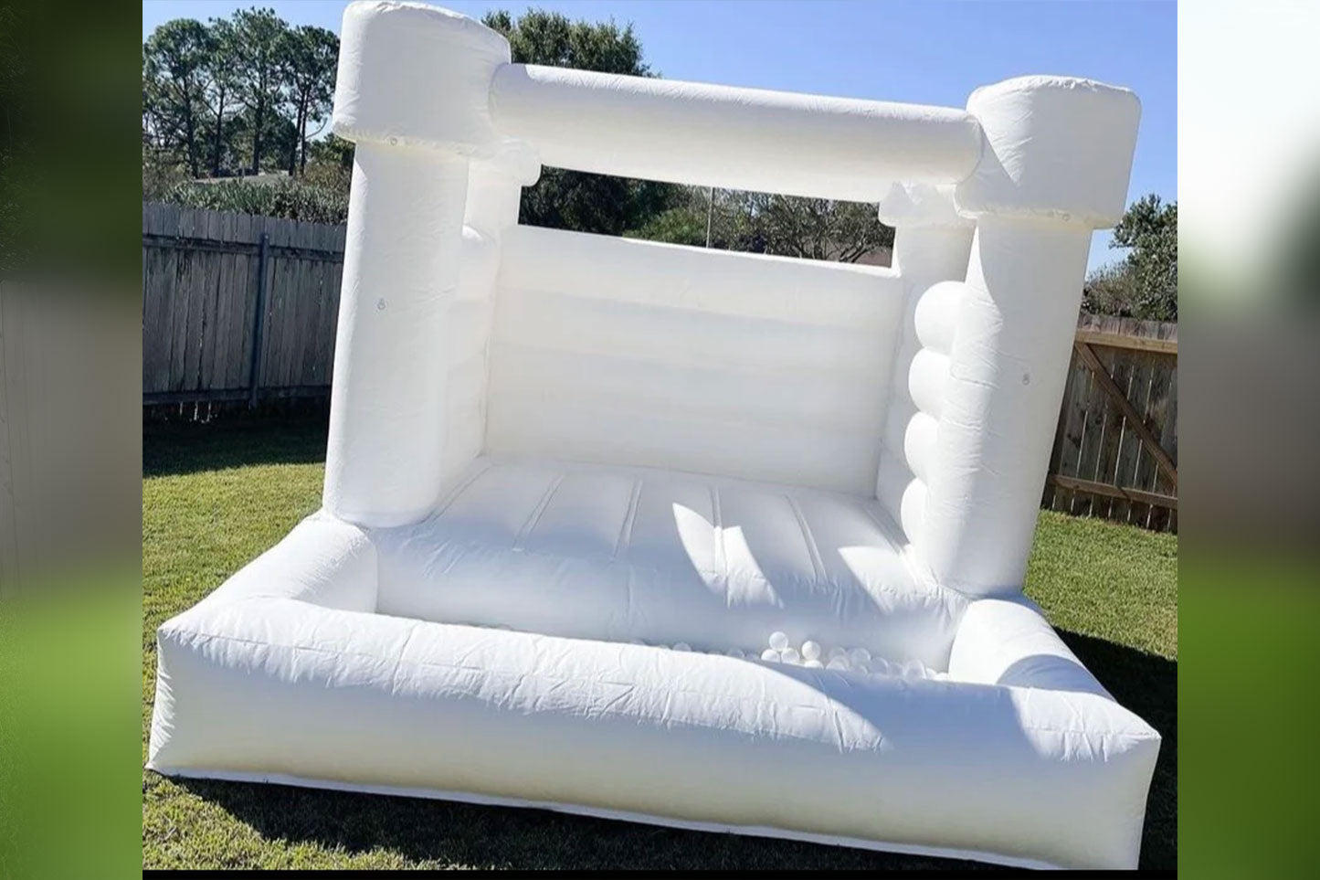 Cloud 9 Bounce House | Ball Pit